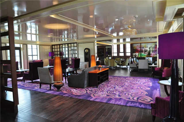 天津海河英迪格酒店餐廳設計